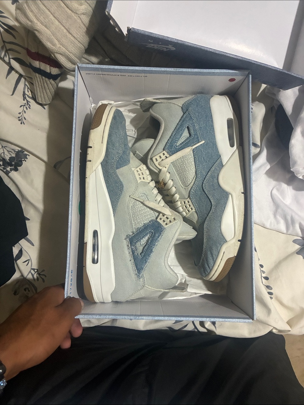 Air Jordan 4 denim